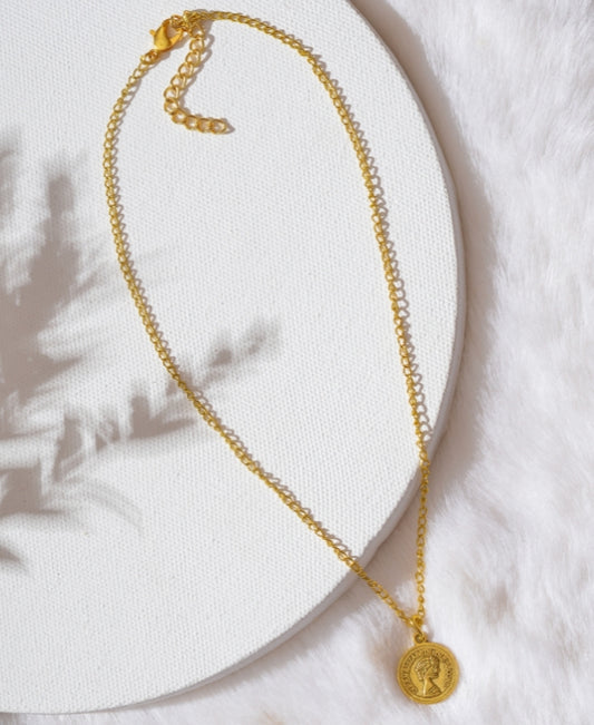 Elegant Twist Gold-Plated Chain Necklace for women