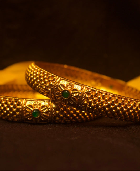 Regal Bloom Gold-Plated Bangle Design